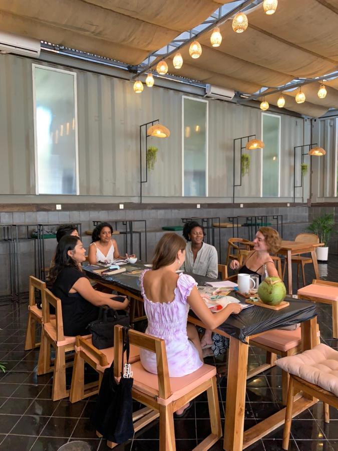 Awan Connection Canggu Экстерьер фото